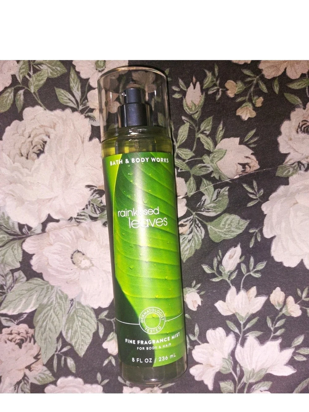 Bath & Body Works Rainkissed Leaves Hair & Body Mist - Green